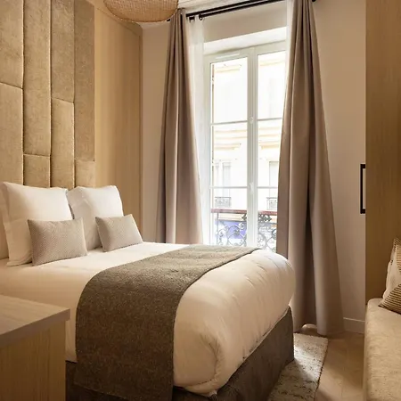 Charming Cosy - 2p - Gare Saint Lazare, Cleaning Included Apartament Paryż