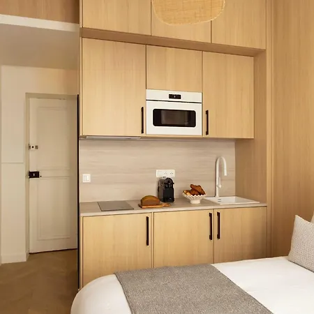 Lejlighed Charming Cosy - 2p - Gare Saint Lazare, Cleaning Included Paris